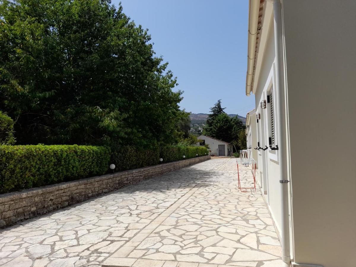 Lemontree Apartments Kassiopi Buitenkant foto